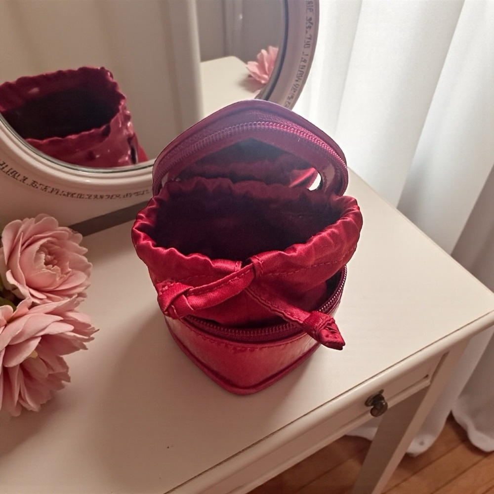 Coach Heart-Shaped Jewelry Case Red Patent Leather - Picture 4 of 12